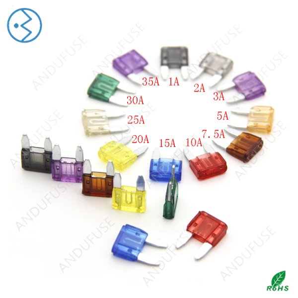 MIN小号汽车插片32V PC壳（认证）